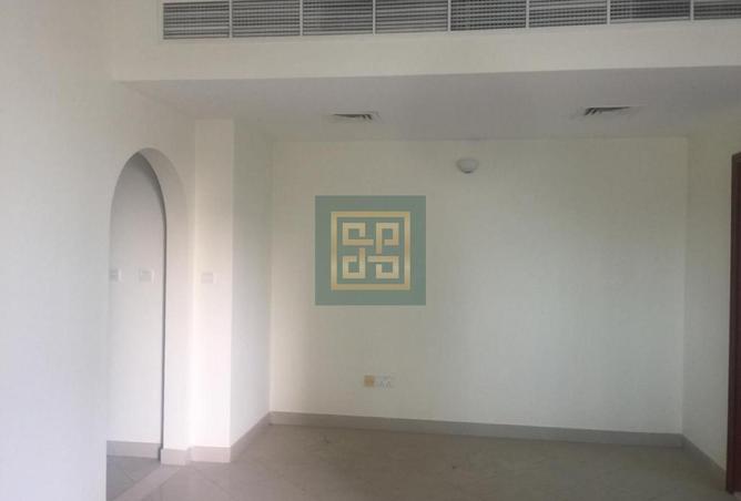 70290899 - Property Image 2