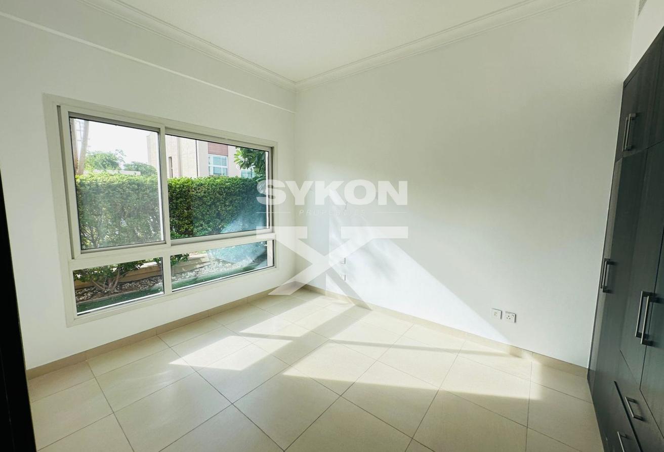 Independent Villa | Share Pool | Spacious Layout photo 8