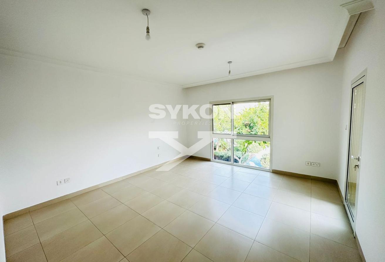 Independent Villa | Share Pool | Spacious Layout photo 9