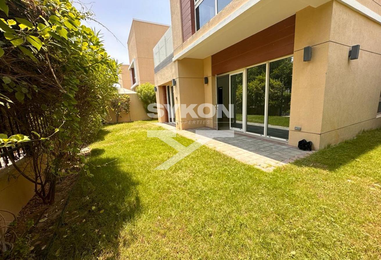 Independent Villa | Share Pool | Spacious Layout photo 24