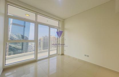 Apartment - 4 - 5 for rent in Cornich Al Khalidiya - Al Khalidiya - Abu Dhabi Apartment - 4 - 5 for rent in Cornich Al Khalidiya - Al Khalidiya - Abu Dhabi