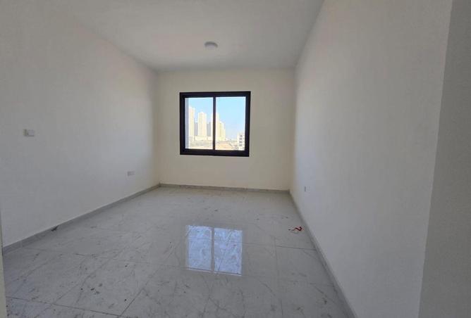 57381553 - Property Image 3