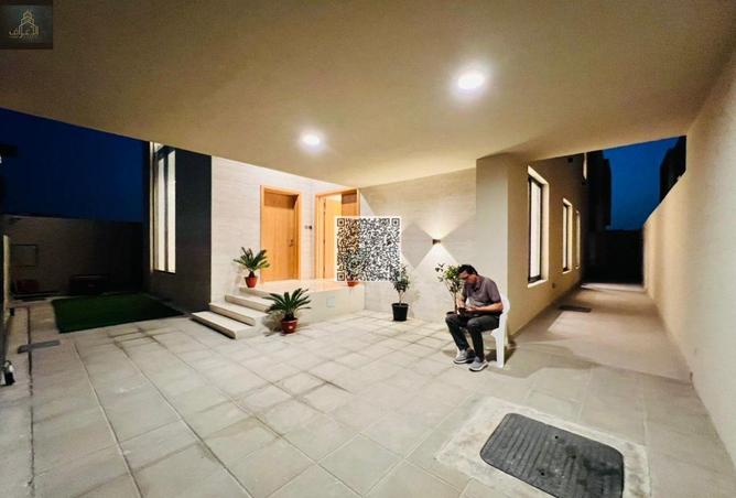 81958830 - Property Image 2