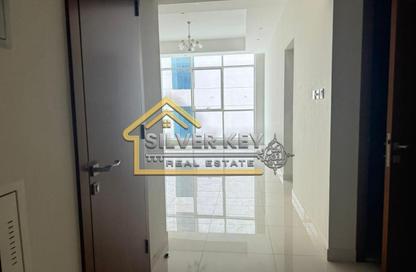 Apartment - 2 Bedrooms - 3 Bathrooms for rent in Al Fardan Centre - Al Majaz 3 - Al Majaz - Sharjah