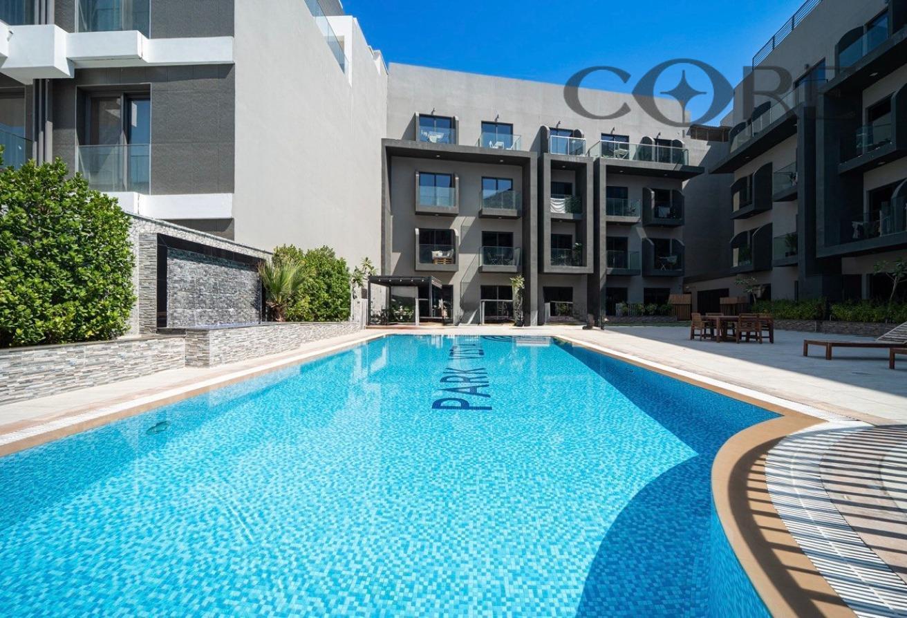Vacant | Huge Terrace | Big Living Room photo 18