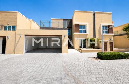Villa - 4 Bedrooms - 5 Bathrooms for sale in Villa Lantana 2 - Villa Lantana - Dubai Science Park - Dubai