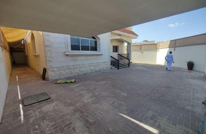 Villa - 5 Bedrooms - 7 Bathrooms for rent in Al Mowaihat 2 - Al Mowaihat - Ajman