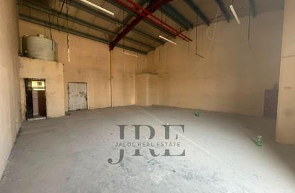 Warehouse - Studio - 1 for rent in Al Sajaa Industrial - Al Sajaa - Sharjah