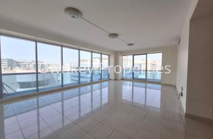 Apartment - 4 Bedrooms - 4 Bathrooms for rent in Silver Sands 2 - Al Mankhool - Bur Dubai - Dubai Apartment - 4 Bedrooms - 4 Bathrooms for rent in Silver Sands 2 - Al Mankhool - Bur Dubai - Dubai