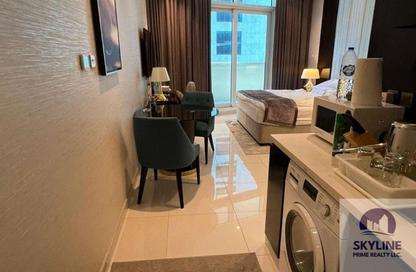 Apartment - Studio - 1 Bathroom for rent in Upper Crest - Downtown Dubai - Dubai