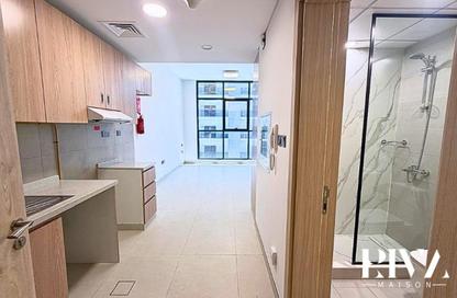 Apartment - Studio - 1 Bathroom for rent in Karimian 3 - Jumeirah Garden City - Al Satwa - Dubai