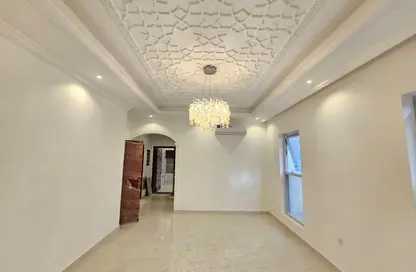 فيلا - 5 غرف نوم - 5 حمامات للايجار في الزاهية جاردنز - الزاهية - عجمان