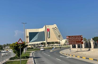 Apartment - 2 Bedrooms - 2 Bathrooms for rent in Al Qulaya'ah - Al Sharq - Sharjah