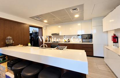 Apartment - 2 - 2 for sale in Hameni Tower - District 15 - Jumeirah Village Circle - Dubai