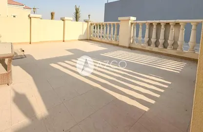 Villa - 2 Bedrooms - 4 Bathrooms for rent in District 16M - Jumeirah Village Circle - Dubai