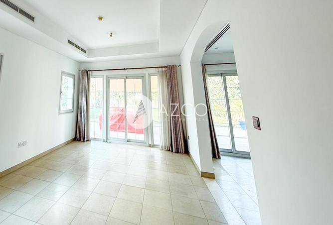 70680829 - Property Image 2