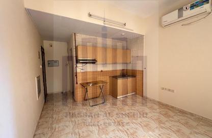 Apartment - Studio - 1 Bathroom for rent in Muwailih Building - Muwaileh - Sharjah