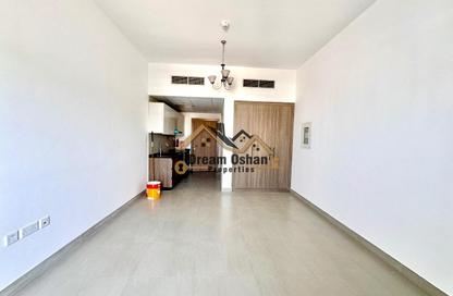 Apartment - Studio - 1 for rent in KHK 21 - International City Phase 2 - Dubai