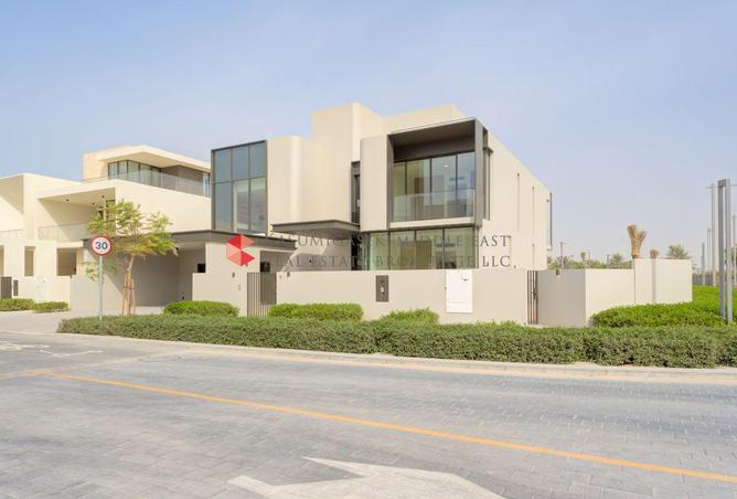 Address Hillcrest Villas | Premium Living