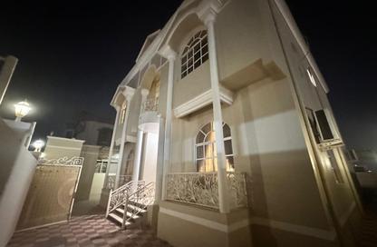 Villa - 5 - 6 for rent in Julfar - Ras Al Khaimah