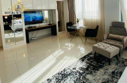 Apartment - Studio - 1 Bathroom for rent in Capital Bay - Business Bay - Dubai