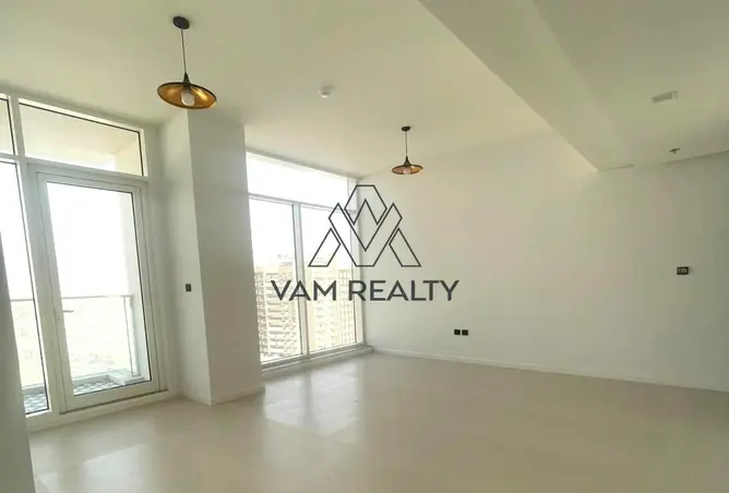163717948 - Property Image 2