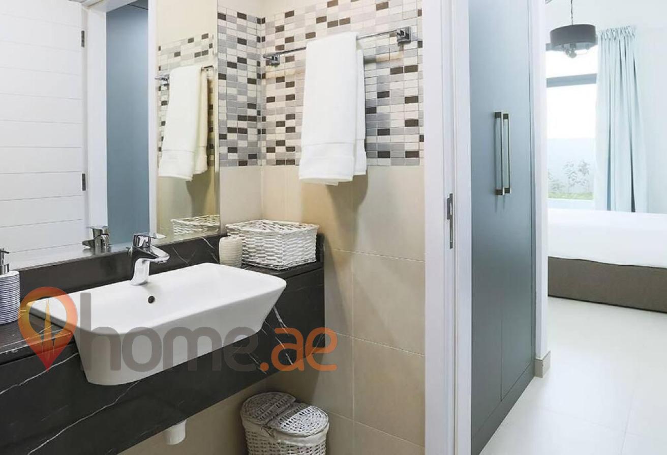 Furnished | Studio | Pool & Gym Access photo 6