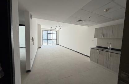 Apartment - 2 Bedrooms - 3 Bathrooms for sale in West Bay Tower - Business Bay - Dubai