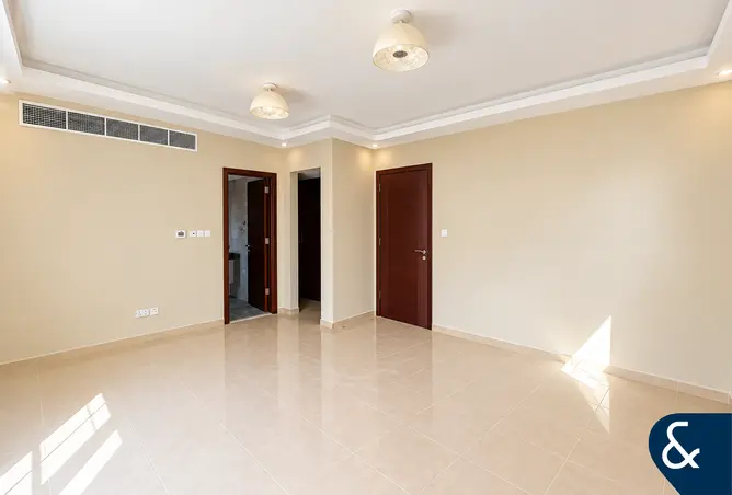 162315260 - Property Image 3