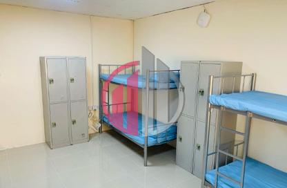 Labor Camp - Studio - 7+ Bathrooms for rent in Wadi AL AIN 1 - Al Noud - Al Ain