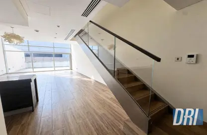 شقة - غرفة نوم - 2 حمامات للايجار في باي سكوير مبني رقم 12 - باي سكوير - الخليج التجاري - دبي