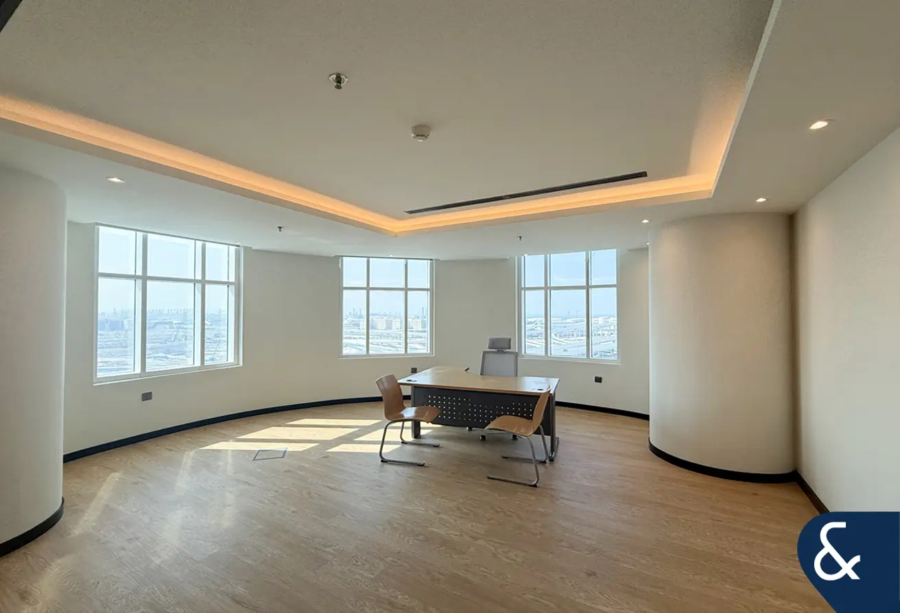 129302570 - Property Main Image