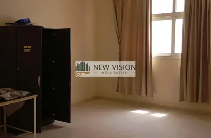 شقة - غرفة نوم - 1 حمام للايجار في بناية البطينة 9 - البطينة - الشارقة