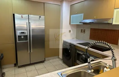 Apartment - 2 Bedrooms - 4 Bathrooms for sale in Marina Residences 3 - Marina Residences - Palm Jumeirah - Dubai