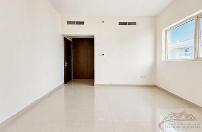 Apartment - 1 Bedroom - 2 Bathrooms for rent in Muwaileh 29 Building - Muwaileh - Sharjah