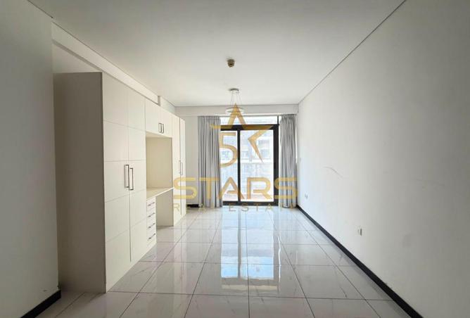 110075113 - Property Image 2
