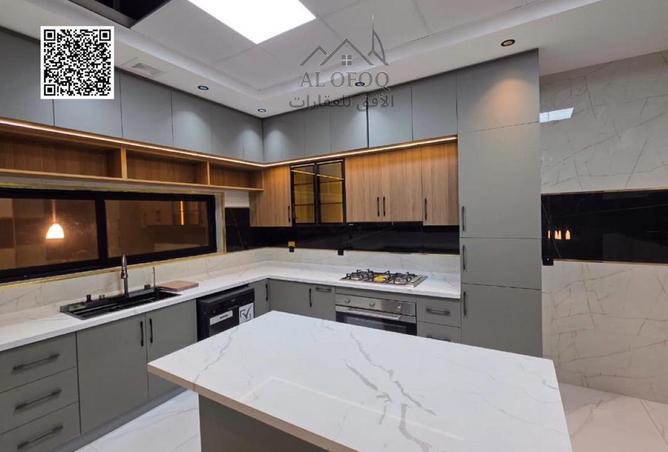 81128043 - Property Image 3