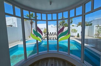 Villa - 5 Bedrooms - 5 Bathrooms for rent in Jumeirah 1 Villas - Jumeirah 1 - Jumeirah - Dubai Villa - 5 Bedrooms - 5 Bathrooms for rent in Jumeirah 1 Villas - Jumeirah 1 - Jumeirah - Dubai