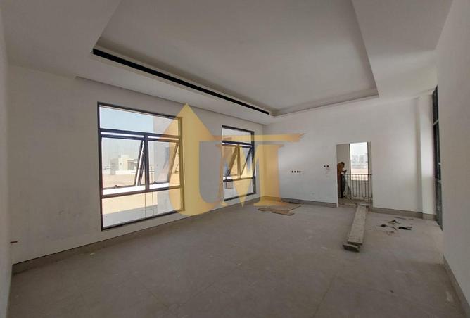92693739 - Property Main Image