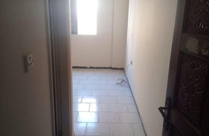Apartment - Studio - 1 Bathroom for rent in Al Shuwaiheen - Sharjah