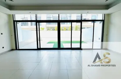 Townhouse - 5 Bedrooms - 6 Bathrooms for rent in 180 Degrees Villas - Liwan - Dubai Land - Dubai