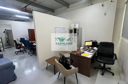 Warehouse - Studio - 1 Bathroom for rent in Umm Ramool - Dubai