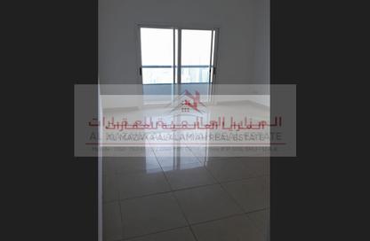 Apartment - 1 Bedroom - 2 Bathrooms for sale in Beach Tower 1 - Al Khan Lagoon - Al Khan - Sharjah