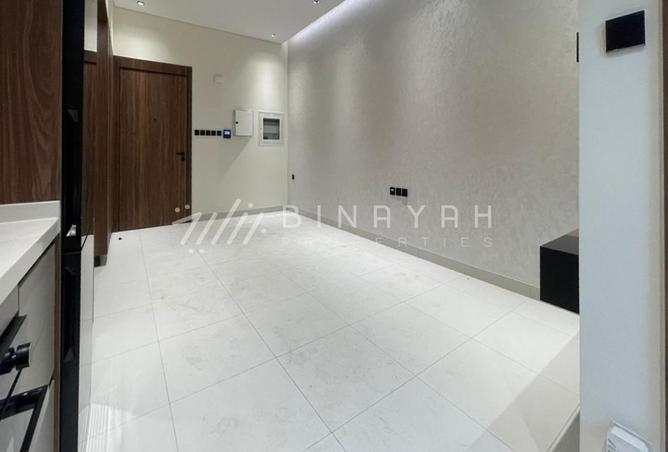 107742853 - Property Image 3