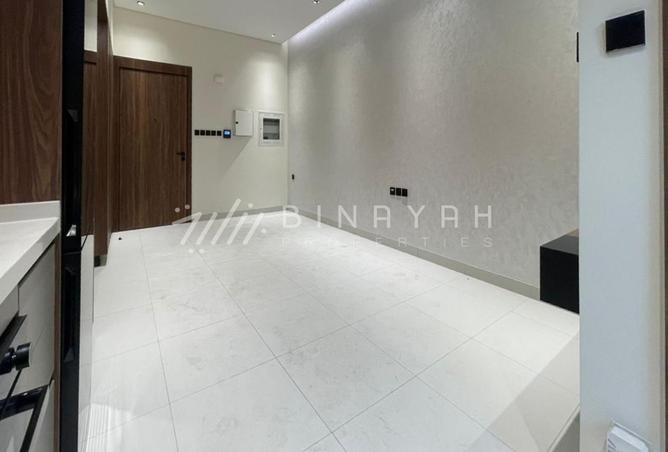 107742853 - Property Image 3