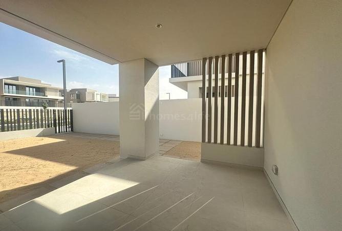 127472589 - Property Main Image