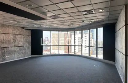 Office Space - Studio for rent in The Regal Tower - Business Bay - Dubai