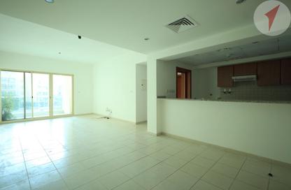 Apartment - 1 - 1 for rent in Al Thayyal 3 - Al Thayyal - Greens - Dubai