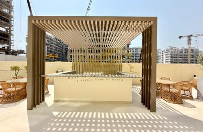 Apartment - 1 Bedroom - 2 Bathrooms for rent in Jumeirah Garden City - Al Satwa - Dubai