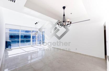Apartment - 1 Bedroom - 2 Bathrooms for rent in Bay Square Building 3 - Bay Square - Business Bay - Dubai